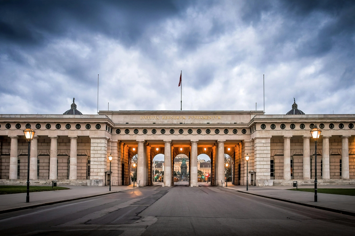 Private Taxi from Vienna | Travel Europe with Taxi2Taxi